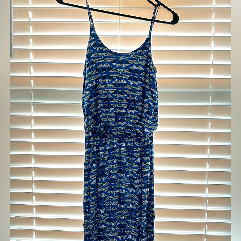 Women’s Maxi Dress. Size XS. cotton like material, very soft.